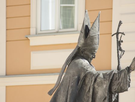 Jan Paweł II pomnik 