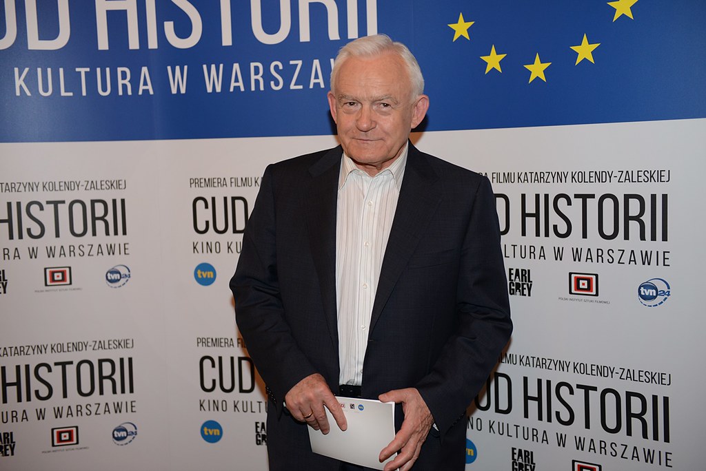Kwaśniewski zaczął mówić na antenie o Millerze. Nie spodobało się! „Pochwalenie krawata nie oznacza…”