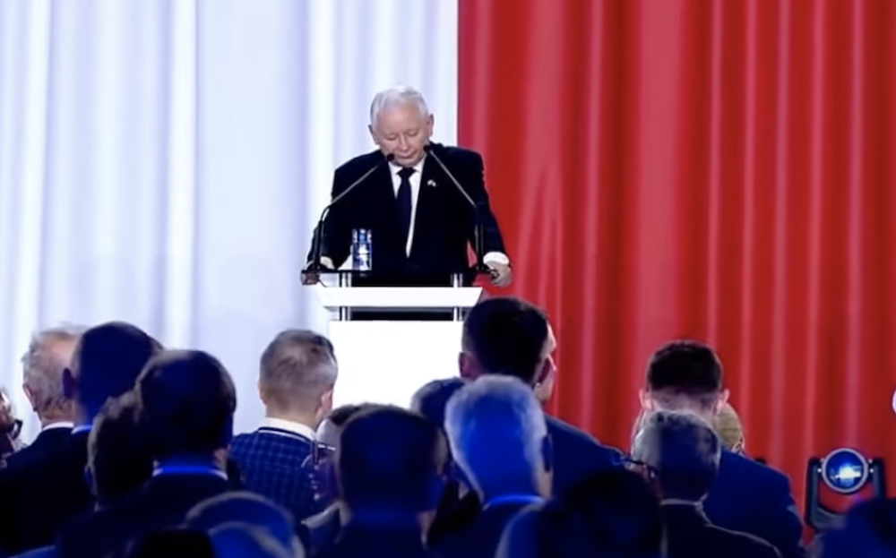 W PiS zawrzało! Prezes niedługo ogłosi kluczową decyzję, nie wszyscy są zadowoleni. „Trzeba upaść na głowę”