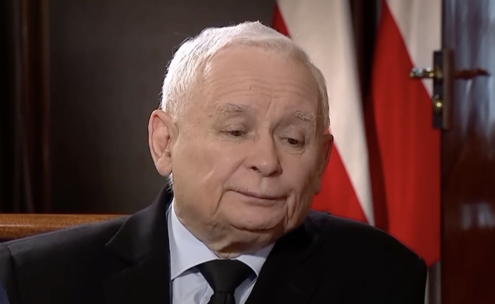 Kaczyński żyje w bańce? To ONI mają dostęp do prezesa PiS. "Jarosław by nawet chciał..."
