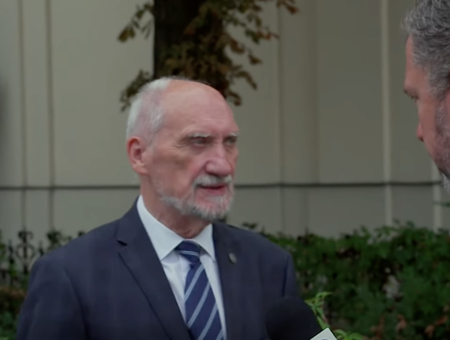 Macierewicz 