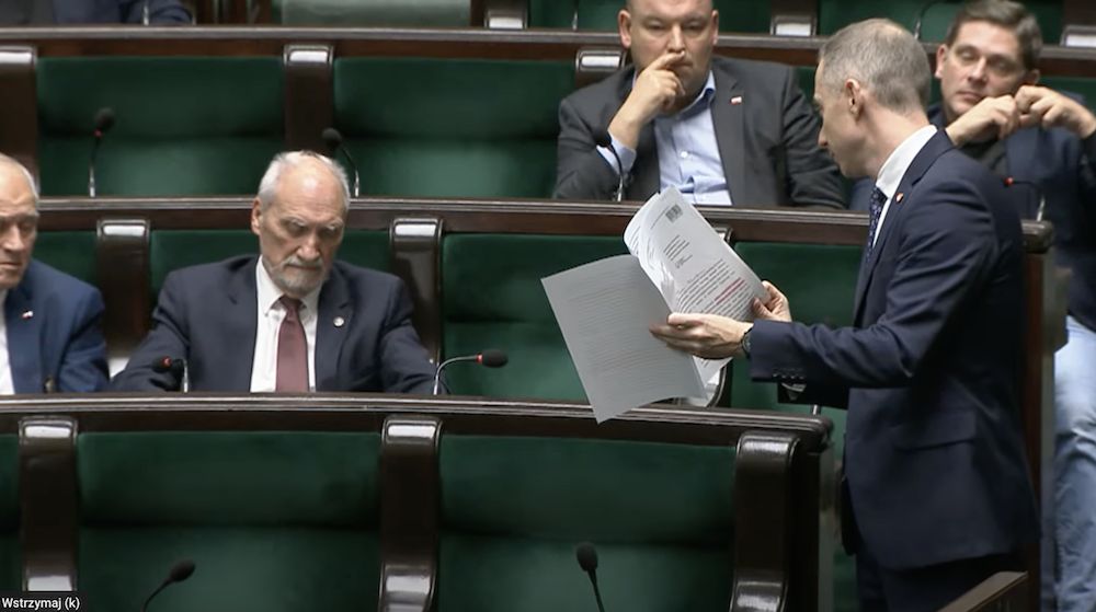 Macierewicz