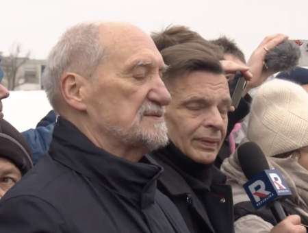 Macierewicz 