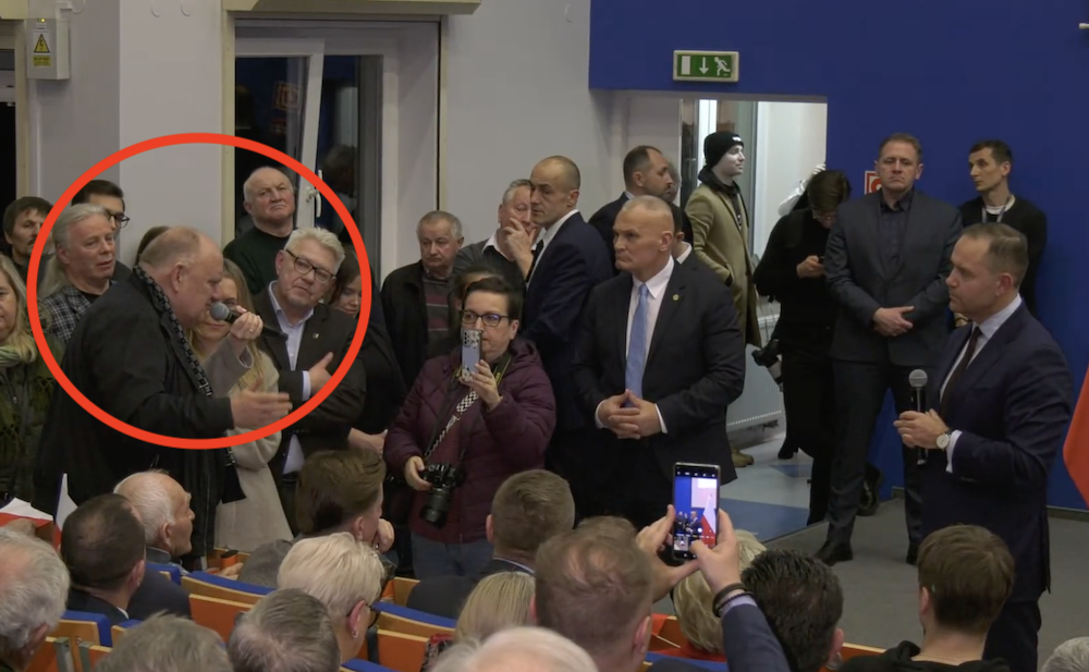 Żałosne sceny na spotkaniu z Nawrockim! Ksiądz doradza mu... pobicie, kandydat PiS zachwycony. „Dziękuję”