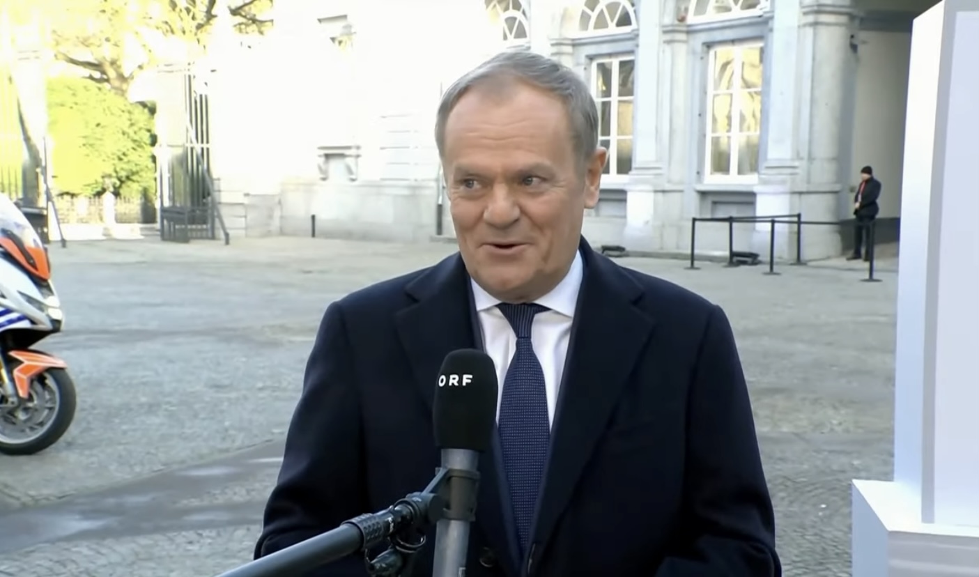 Donald Tusk walnął pięścią w stół! Politycy KO muszą się dostosować, nie ma zmiłuj. "Mówił, że ma listę"