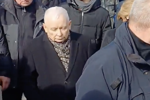 Kaczyński zaskoczył na miesięcznicy! Rzucił tylko kilka słów, było o Trzaskowskim. „Mam nadzieję, że posłuchał...”