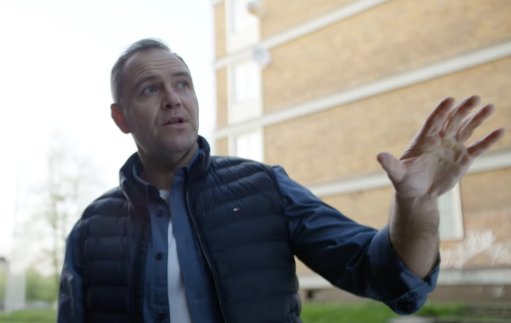 Dziennikarze pojechali na osiedle Nawrockiego. Niebywałe, co tam się dzieje przed drugą turą! „Nawet jakby umarł…”