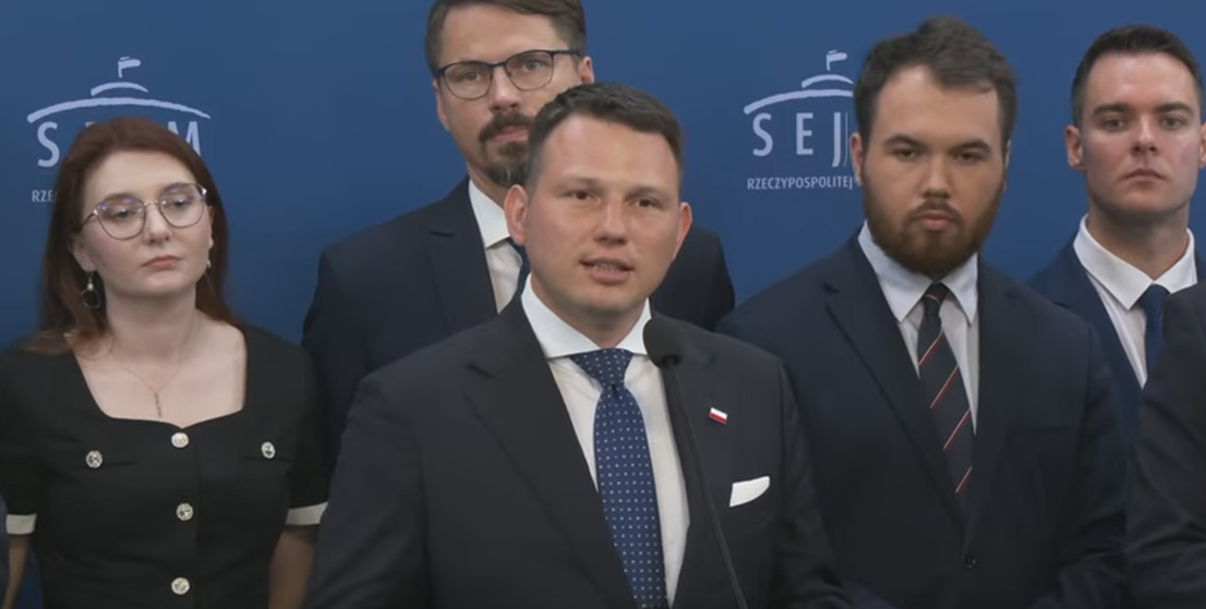 Biedaczek! Mentzen zaczął mówić trudnej rozmowie z Kraśką, bezbłędna reakcja TVN24. „Co tu kryć…”