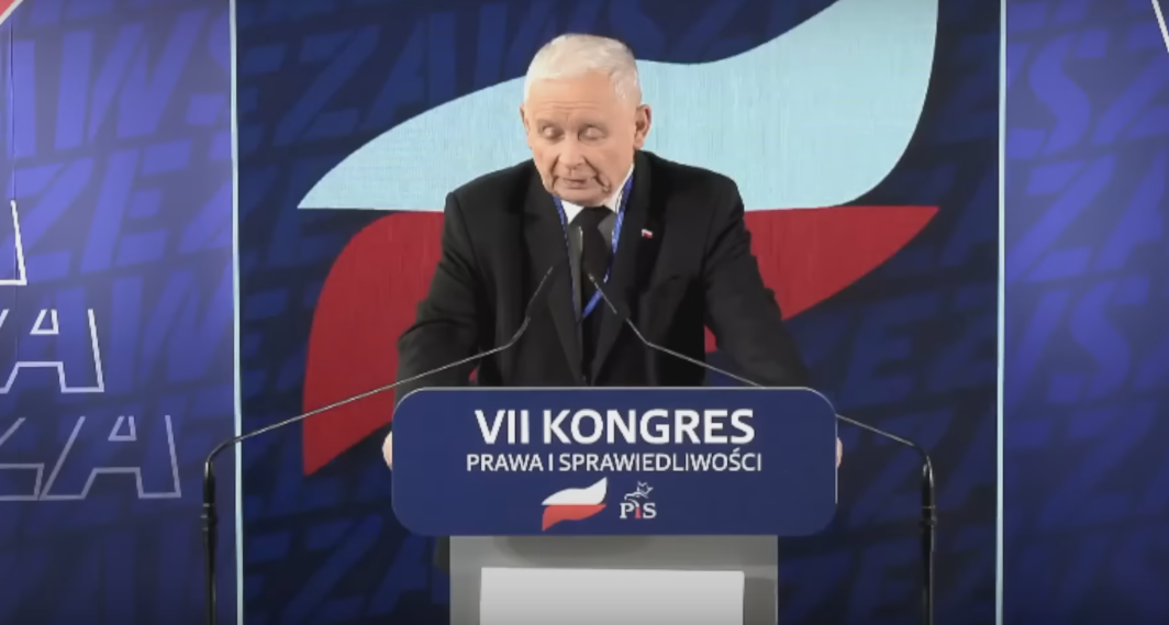 Prezes Kaczyński przynudzał? Dziennikarze ujawnili kulisy kongresu PiS. „Zanim skończył, niektórzy wyjeżdżali”