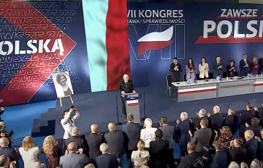 Delegaci PiS zastanawiali się, kto będzie następcą Kaczyńskiego. Nagle padło TO nazwisko. „Chyba jakiś dowcip”