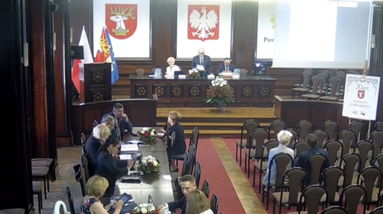 Zdobyła mandat z list Trzeciej Drogi, teraz przeszła do PiS. I od razu dostała przyjemną posadkę. "Jak Kałuża"