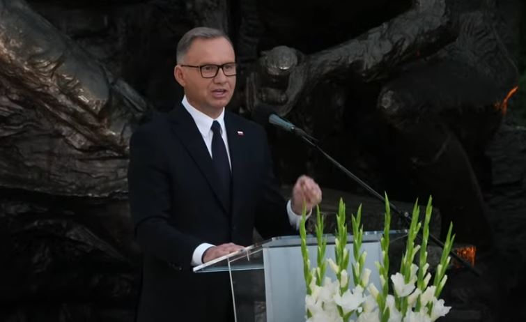 Nie tylko Bąkiewicz! Duda ułaskawił na koniec kadencji jeszcze jedną osobę. „Incydentalny charakter czynu”