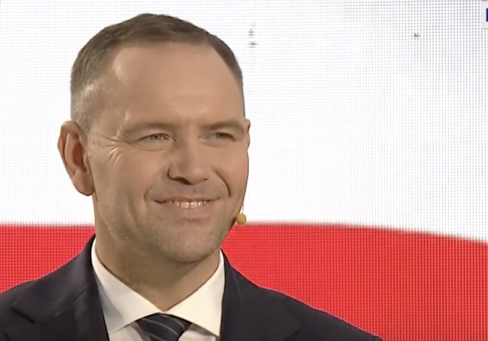 Dumny Nawrocki się pochwalił. Nie zgadniecie, jaki prezent dostał od Trumpa! „Miły gest”