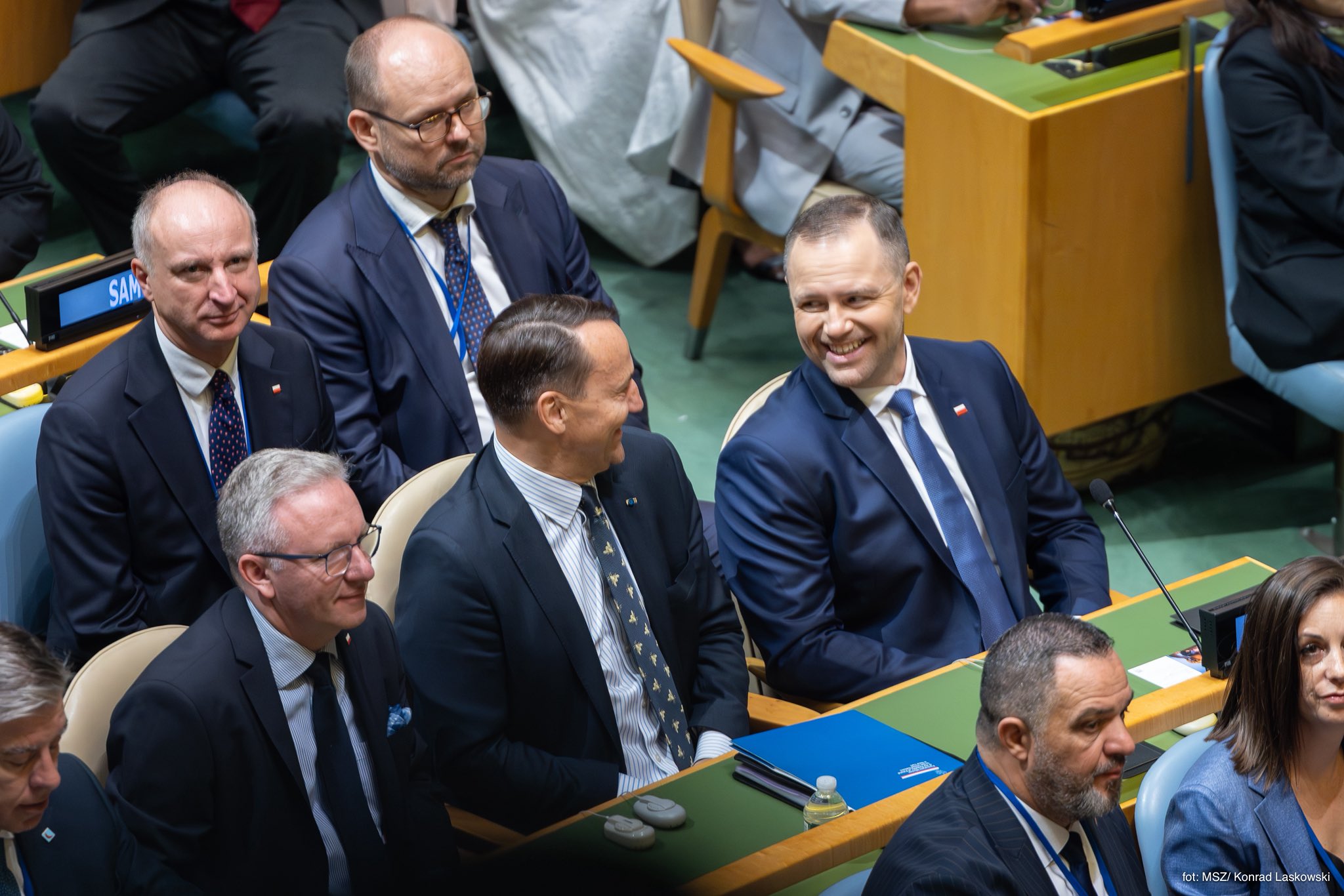 Sikorski pokazał zdjęcie z Nawrockim i się zaczęło. Króciutki komentarz! „Jak Polak z Polakiem”