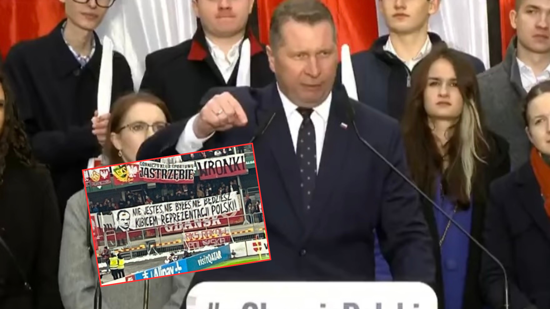 W PiS euforia, bo kibice obrażali premiera Tuska. Wszystkich i tak przebił Czarnek. „Przynajmniej zobaczyła”