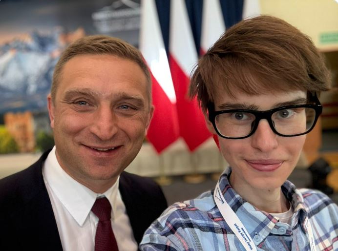 Na TEN duet nie byliście gotowi. Szafarowicz od razu pochwalił się w sieci. „Kosy na sztorc”