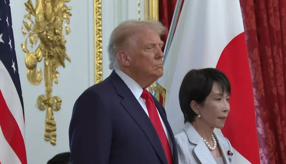 Trump łyka TO jak cukierki i ma w nosie zalecenia lekarzy. O wszystkim opowiedział. „Chcę mieć…”