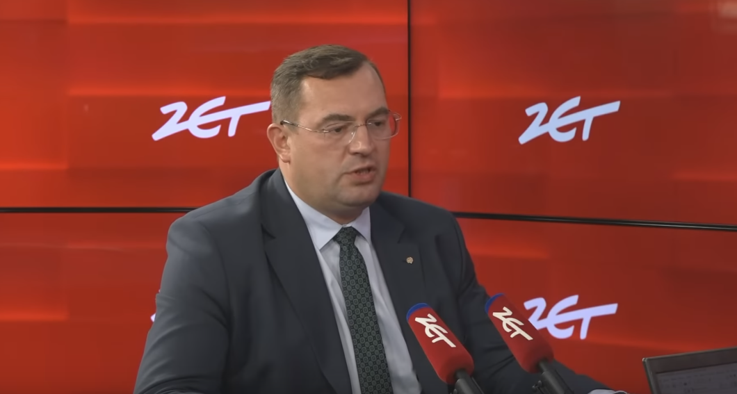 Tak imprezują, że minister nie wytrzymał. Po prostu się spakował i wyprowadził. "Podlaski chłop"