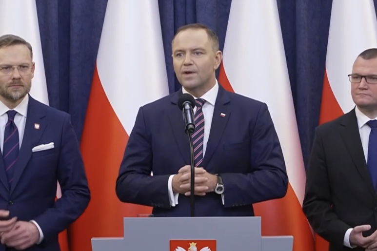 Nawrocki odmówił nominacji sędziom, TAKIEGO oświadczenia jeszcze nie było! „Słuchają podszeptów Żurka”