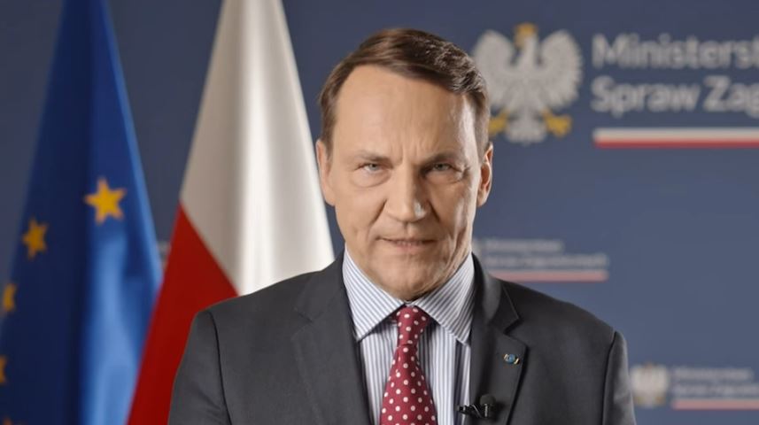 Sikorski zakpił sobie z Orbana, błyskawicznie przyszła odpowiedź z Węgier. „Naprawdę chcesz wojny”
