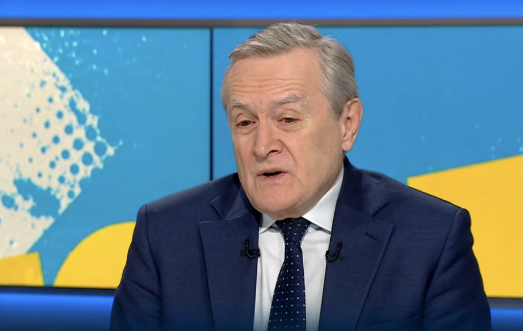To nowy kabaret? Nie, to Gliński straszy pociągami w Polsat News. "Kto będzie tym jeździł?"