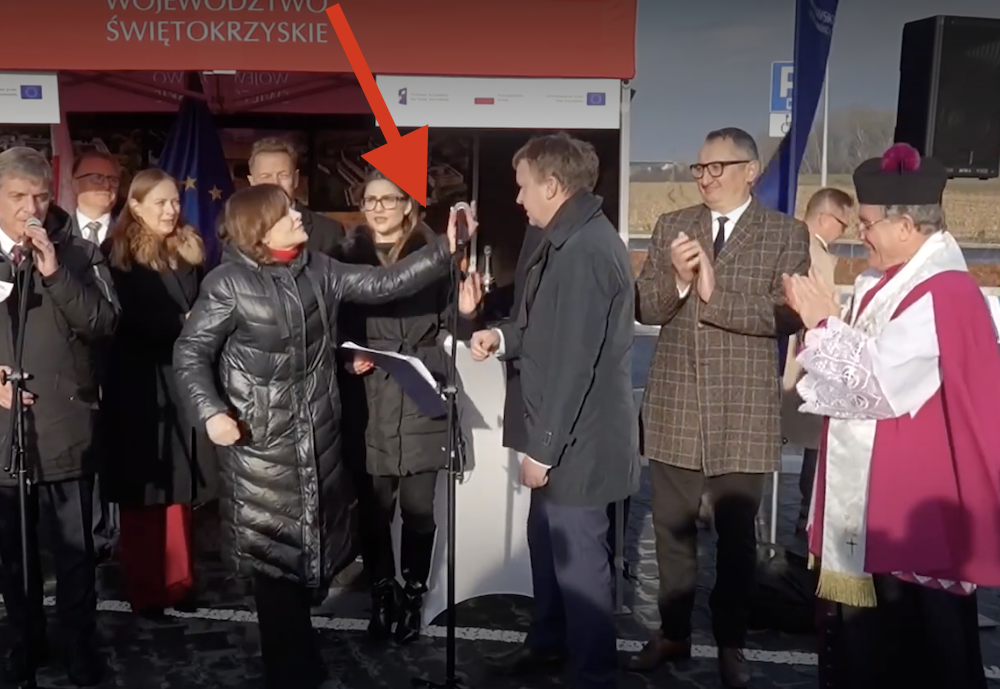 W PiS oglądają TO nagranie i… Szok po zachowaniu partyjnej koleżanki! „Trudno znaleźć parlamentarne słowa”