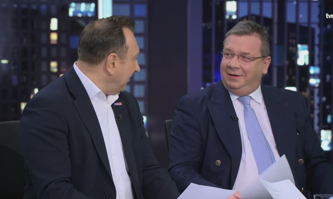 Co za sceny u Moniki Olejnik! Pokłócili się przed wigilią, a potem… wspólna kolęda. „To proszę zaśpiewać” [WIDEO]