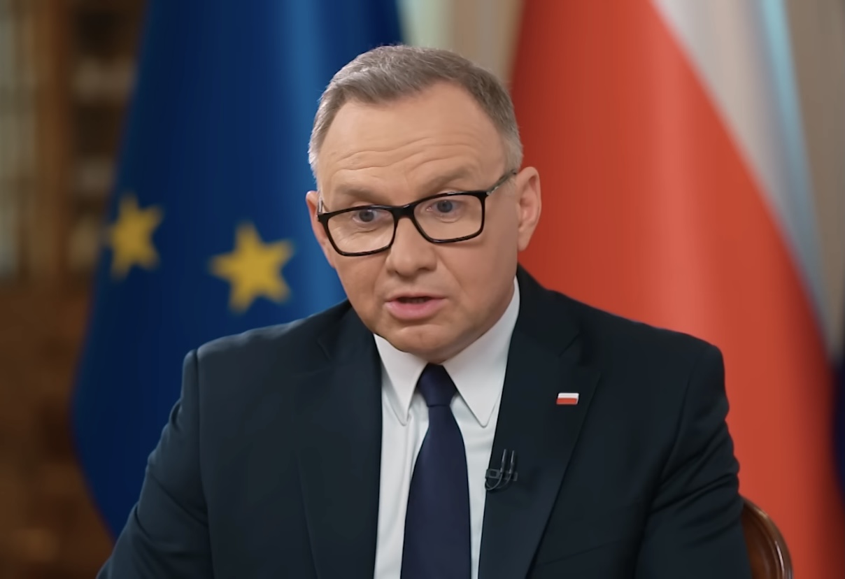Jakie to żałosne! Groźny Andrzej Duda chciał dopiec ministrowi Żurkowi. „Za gruby jest”