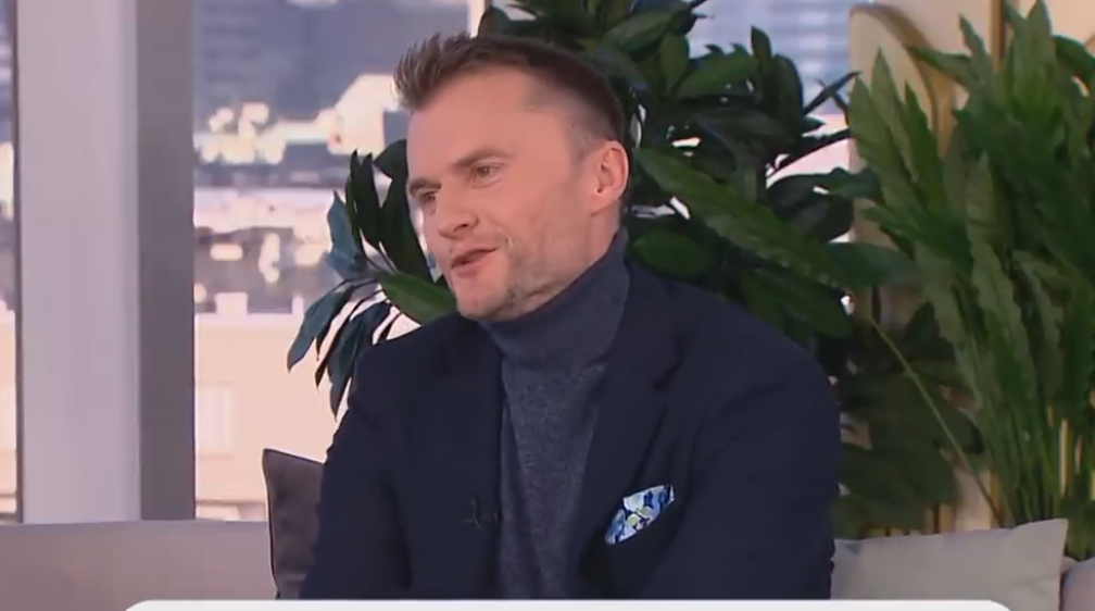 Wpadka na wizji! Piotr Jacoń od razu przeprosił reporterkę TVN24. „Trochę się boję, żebym…”