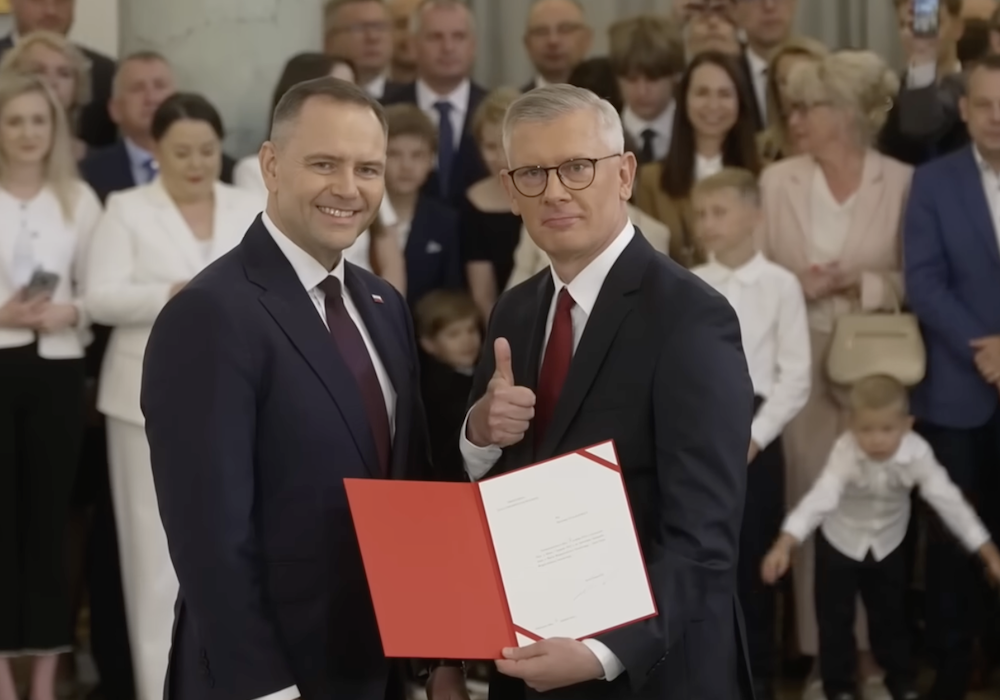 Sensacja w Pałacu! Była 12:44, gdy człowiek Nawrockiego nagle złożył rezygnację. „Wobec bezprawnych działań…”