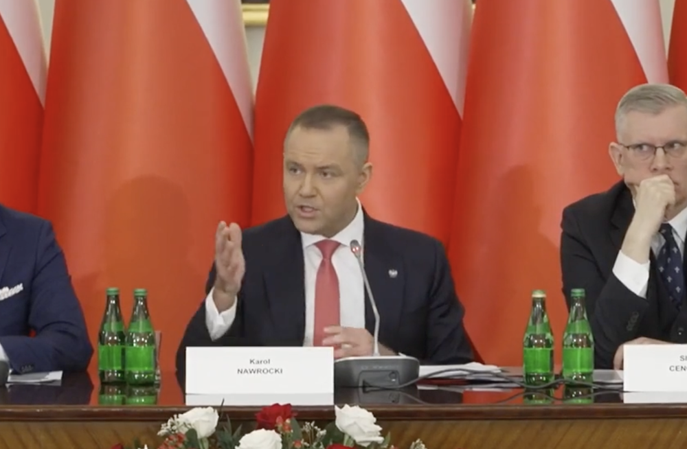 Sceny na posiedzeniu RBN! Nawrocki grzmiał, nagle na sali rozległ się krzyk. TAK zareagował prezydent