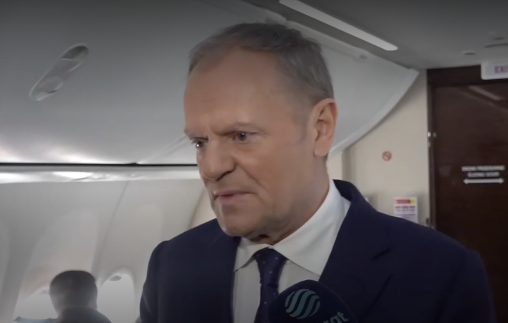 Tusk wyszedł do dziennikarzy i rozprawił się z PiS. Oj, oburzy się Nowogrodzka! „Strach ich zaślepił”