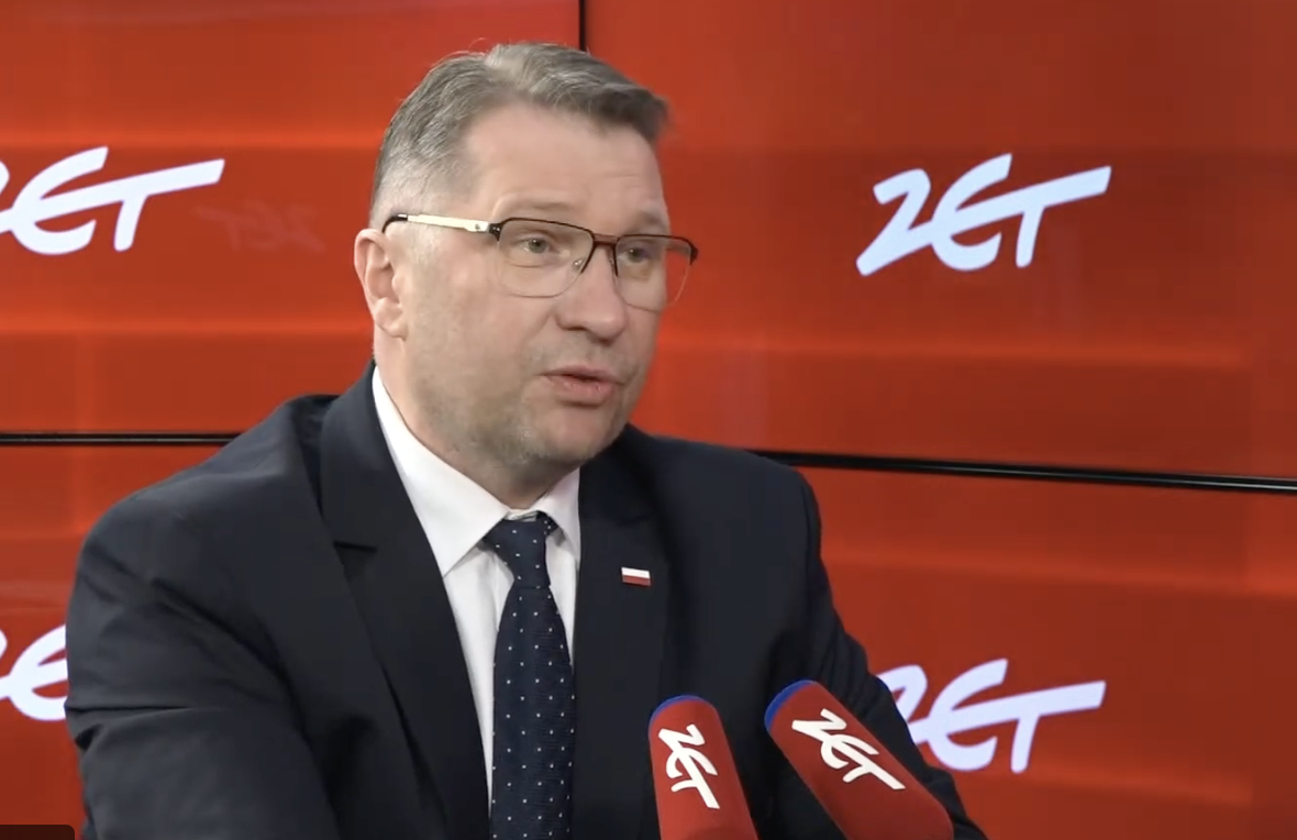 Czarnek przyłapany! Przyszedł z rana do radia i gęsto się tłumaczył. „Będę demontował te panele”
