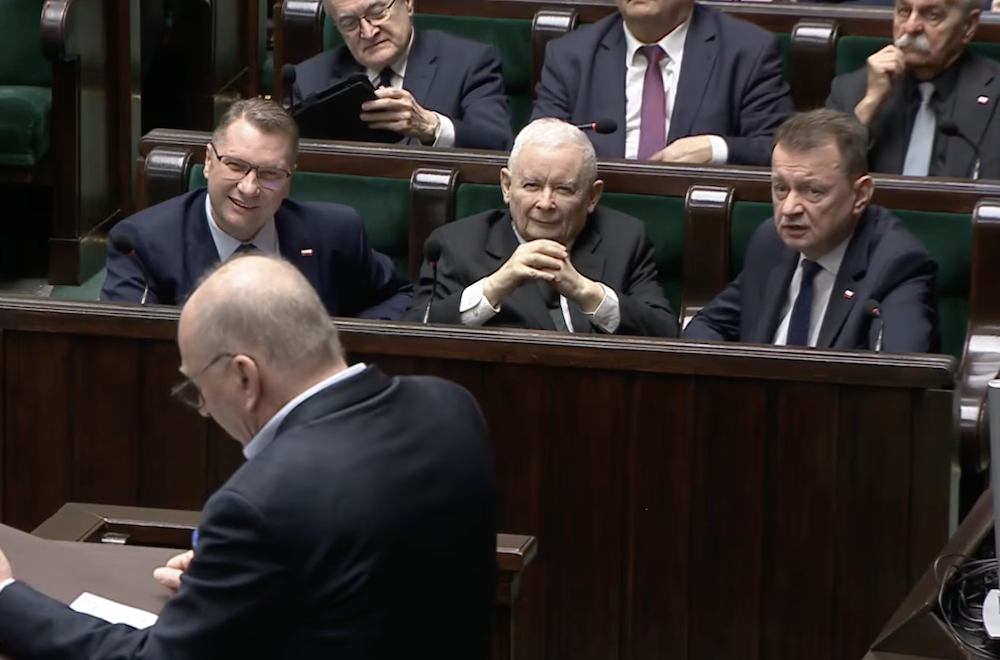 Kuriozalna akcja PiS! O 11:13 na koncie prezesa pojawił się TEN wpis, riposta przyszła błyskawicznie. „Pan się nie odzywa...”
