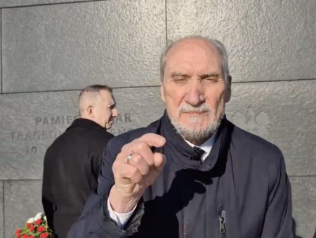 Macierewicz