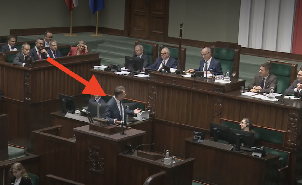 Błaszczak zerwał się z miejsca i ruszył na mównicę! Wszystko przez TE słowa Czarzastego. „Pan źle zrozumiał”