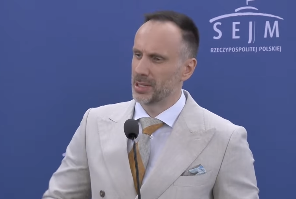 Kowalski bohaterem skandalu w Sejmie! TAK się teraz tłumaczy. „Po prostu wyciągnąłem”