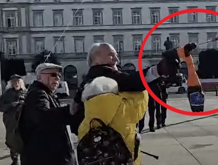 Macierewicz awantura miesięcznica 