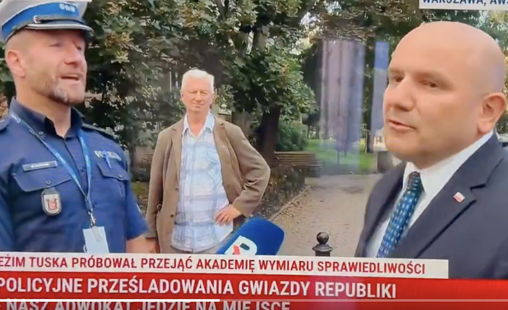Gosek kozaczył, a potem… Co za riposta, od razu zwiał po TYCH słowach policjanta. „Pan mnie…” [WIDEO]