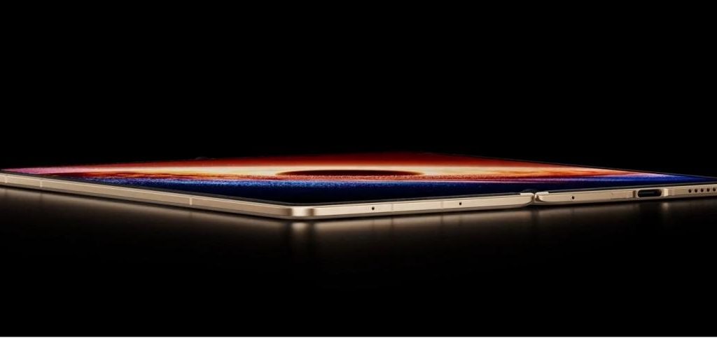Rozłożony ekran składanego telefonu HONOR Magic V6 bez widocznego zagięcia