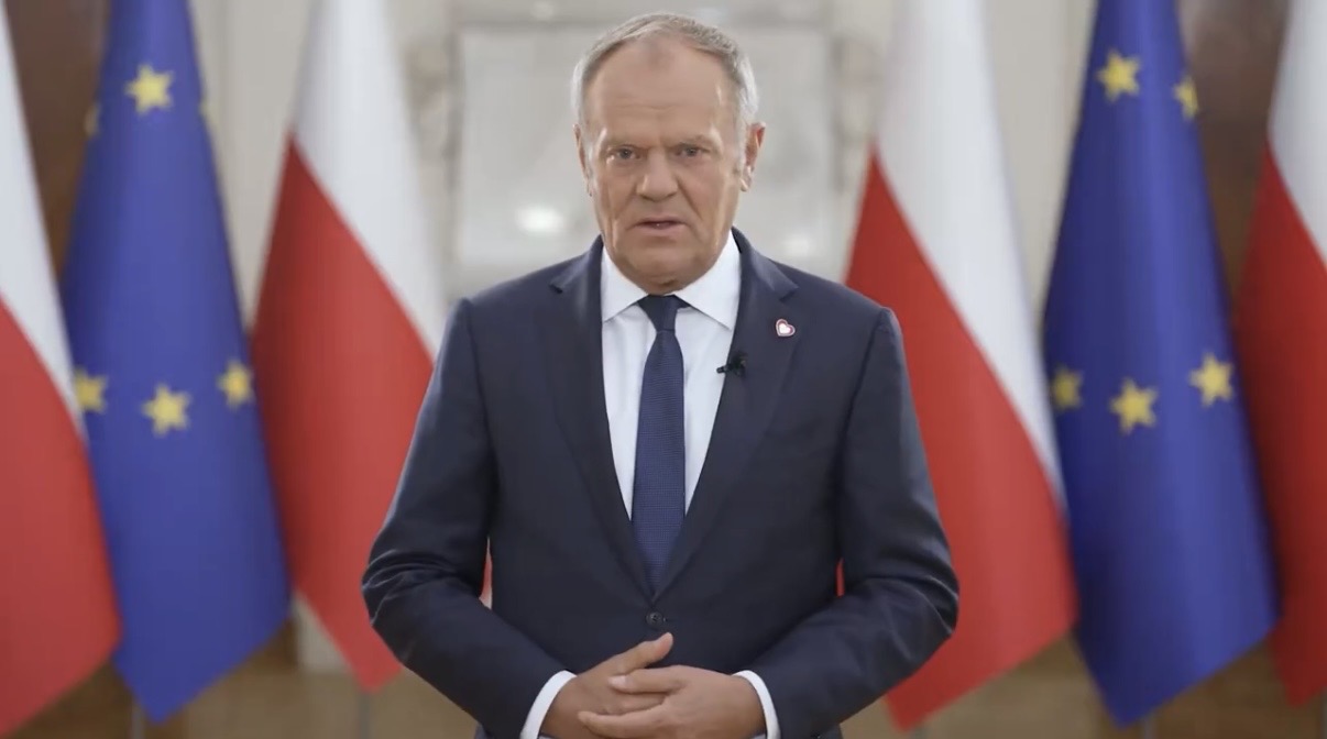 Była 14:09, gdy Tusk skomentował PiS-owski cyrk. Było też o Nawrockim! „Abdykuje, sam siebie…”