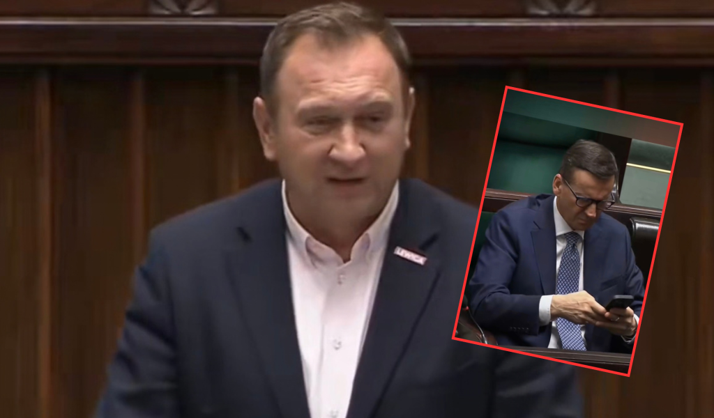 Tomasz Trela z Lewicy ciskał gromy z mównicy i punktował Mateusza Morawieckiego. Były premier chyba go nawet nie słuchał, bo miał w tym czasie inne zajęcie.