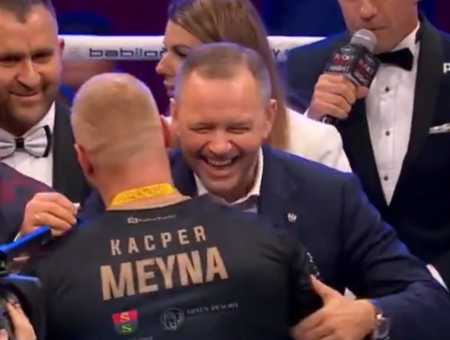 Karol Nawrocki na gali boksu 