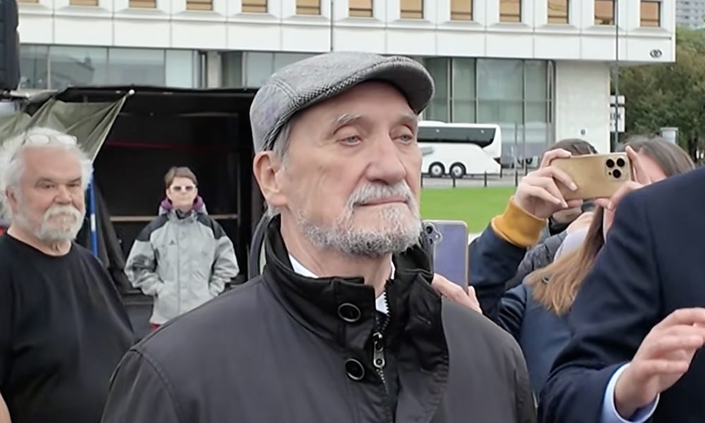 Antoni Macierewicz na miesięcznicy