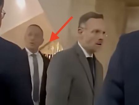 Nawrocki wkroczył do TK 